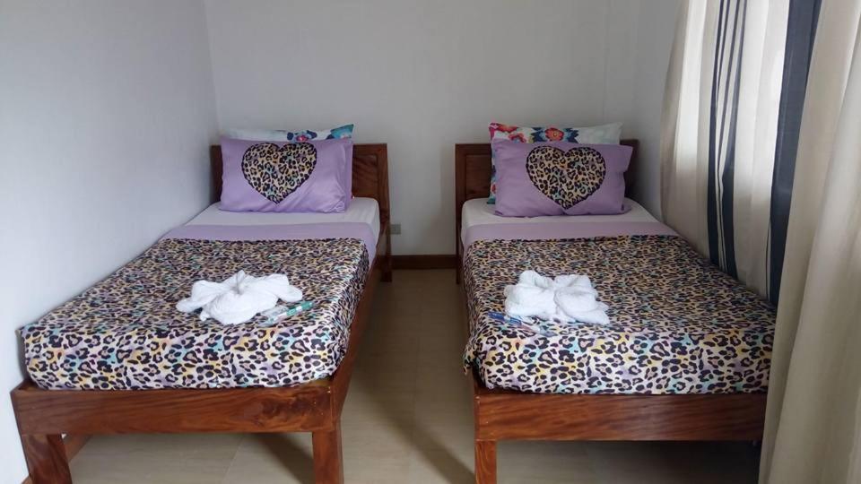 Florabells Iraya Guest House - Batanes Basco Buitenkant foto