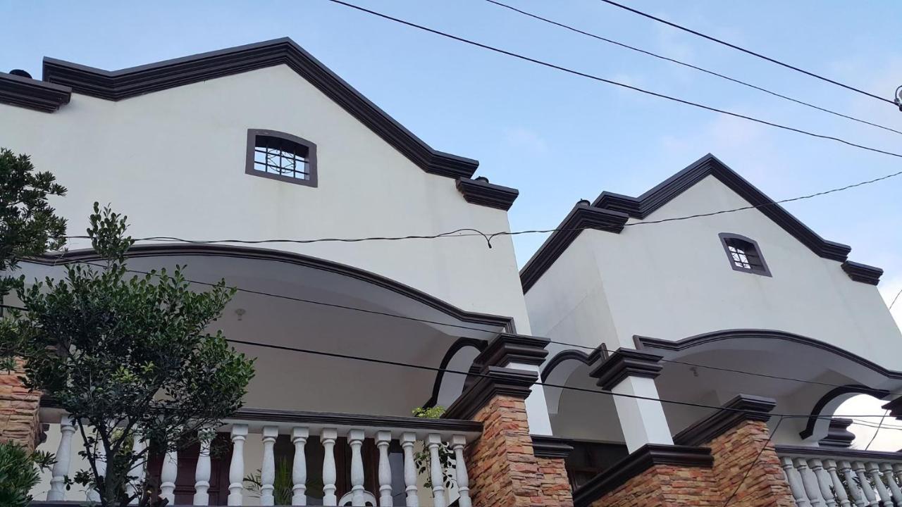 Florabells Iraya Guest House - Batanes Basco Buitenkant foto