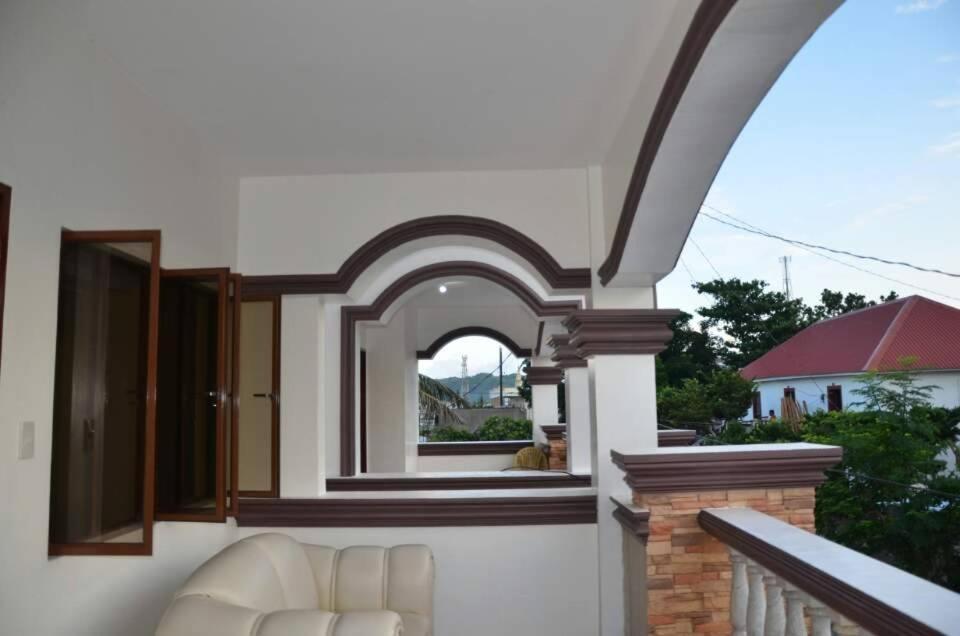 Florabells Iraya Guest House - Batanes Basco Buitenkant foto