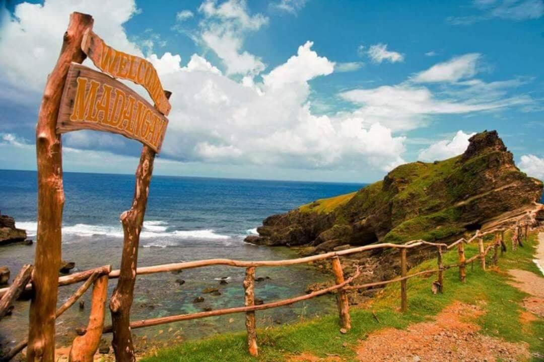 Florabells Iraya Guest House - Batanes Basco Buitenkant foto
